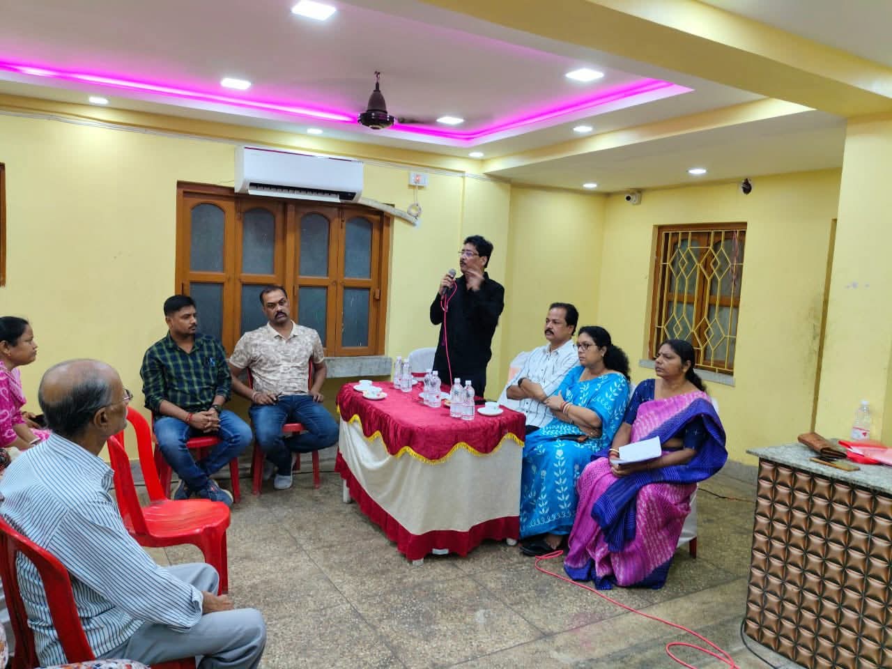 দক্ষিণ দমদমের ১৩ নম্বর ওয়ার্ডে দুর্গাপূজো কমিটির…