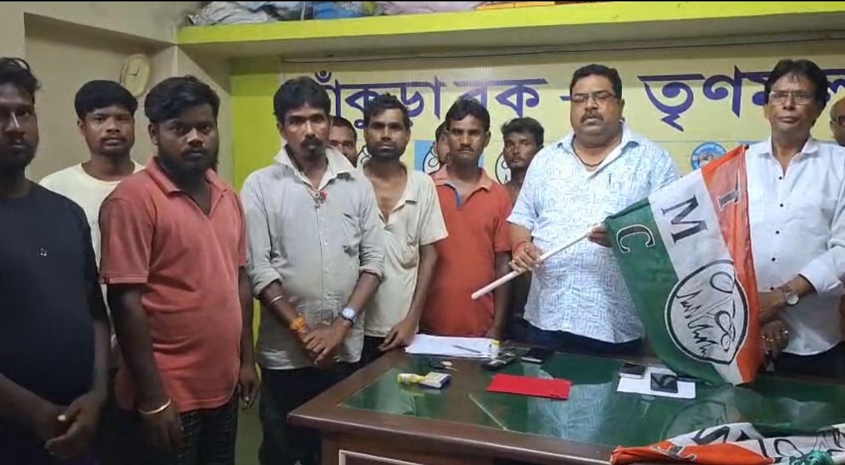 বাঁকুড়ায় বাঙ্গালীদের প্রতি অত্যাচারের প্রতিবাদে বিজেপি ও…