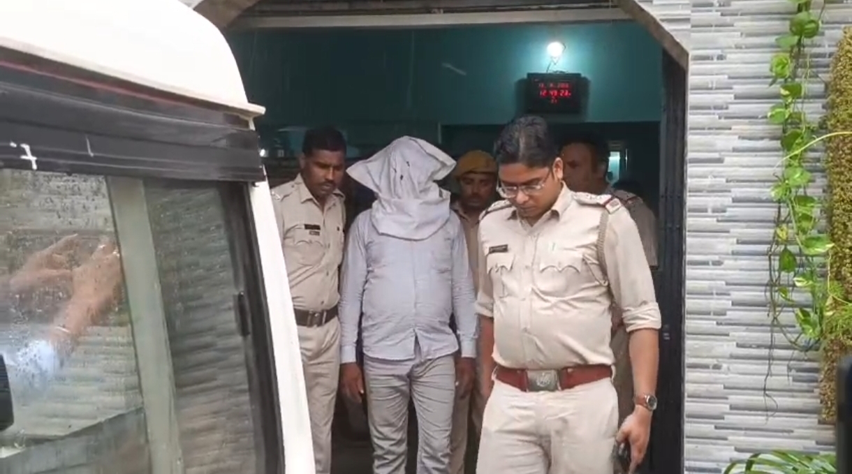 তৃণমূল নেতা সিকান্দার খানের খুনের…