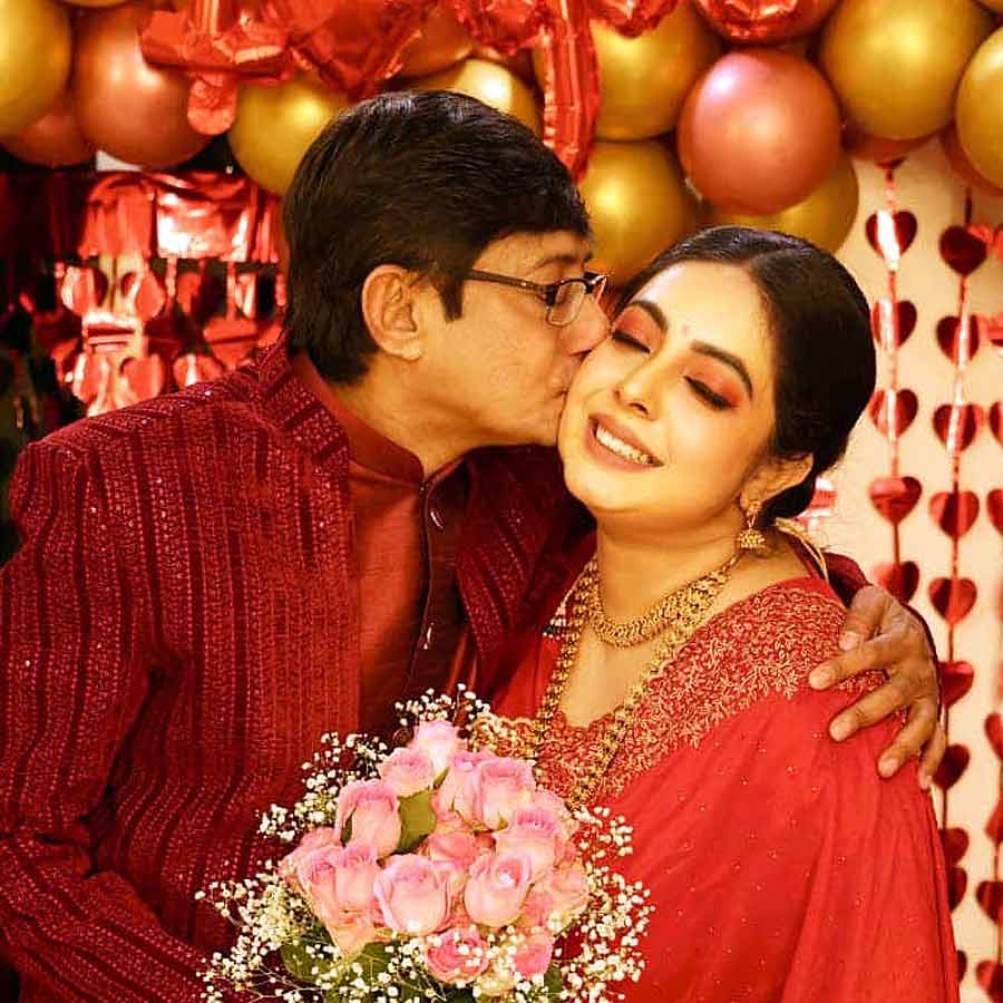 কাঞ্চন-শ্রীময়ীর দাম্পত্যের গল্প এ বার পর্দায়, কী জানালেন উত্তরপাড়ার বিধায়ক?