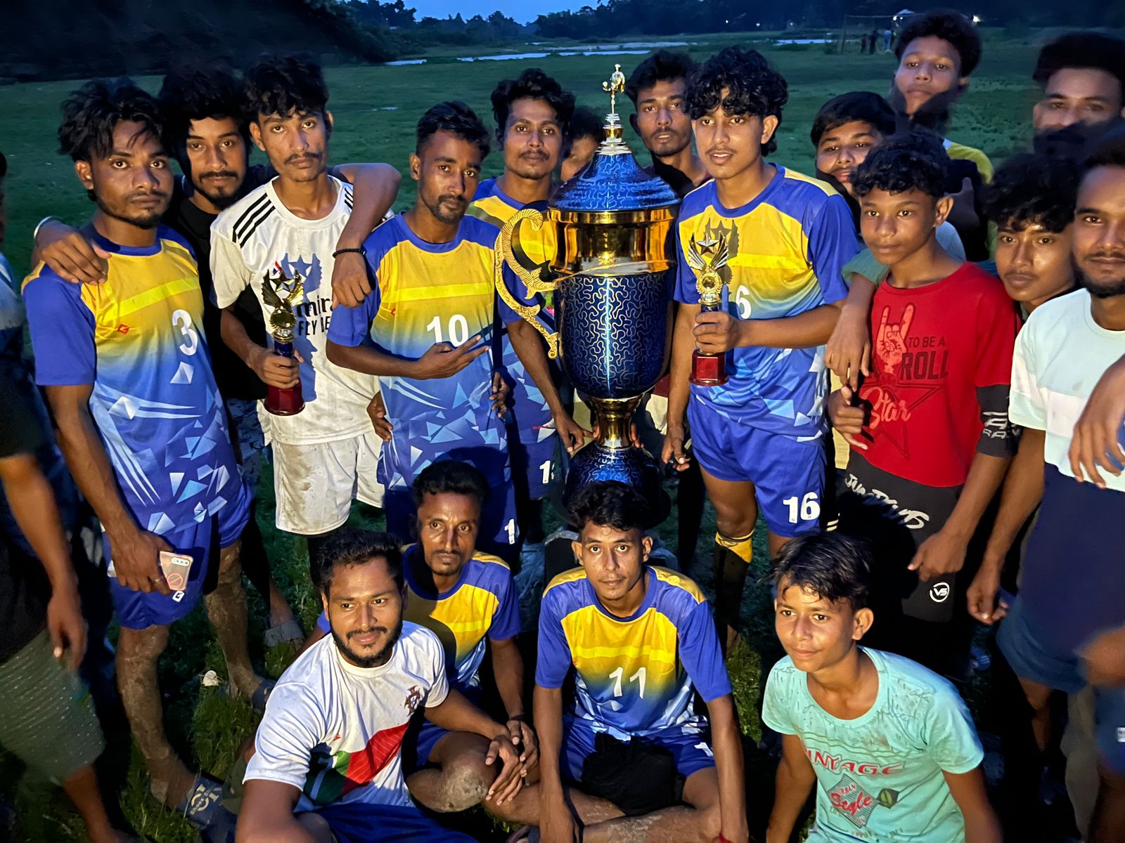 এক দিবসীয় স্মৃতি ফুটবল টুর্নামেন্ট