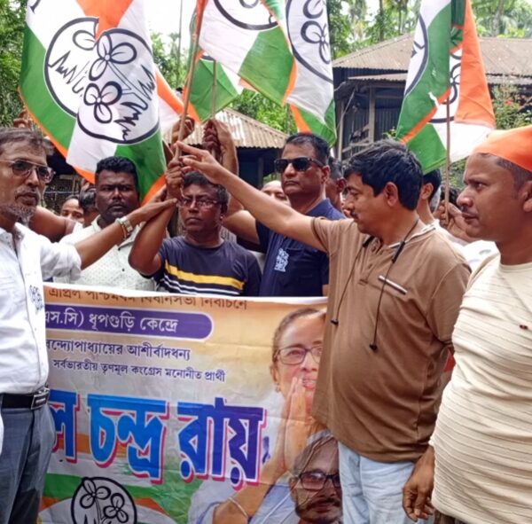 ভোটের মুখে চানাডিপা গ্রামে কংগ্রেসকে নির্মূল করল তৃণমূল