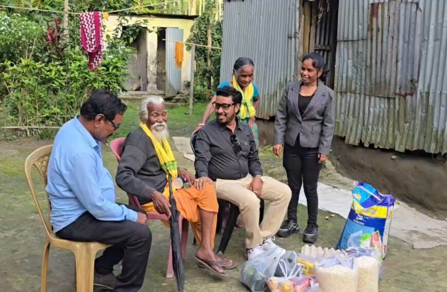 জীবনের কঠিনতম সময়ের মুখোমুখি দাঁড়িয়ে রয়েছেন পদ্মশ্রী সম্মানপ্রাপ্ত শিল্পী মঙ্গলাকান্ত রায়